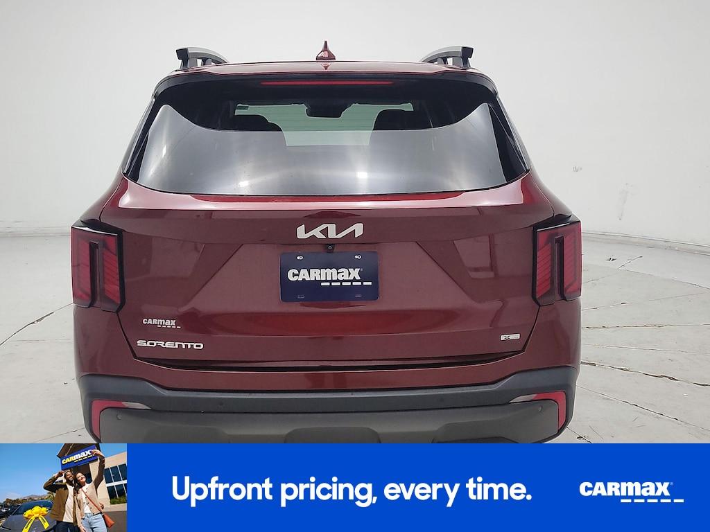 used 2024 Kia Sorento car, priced at $34,998
