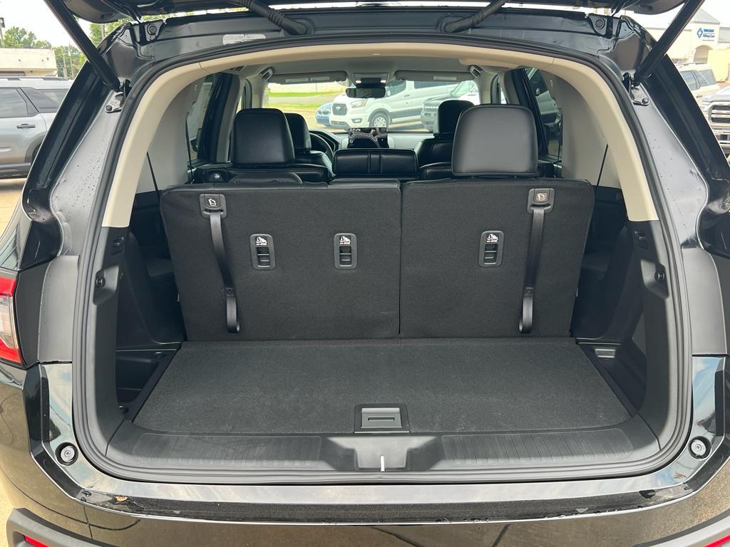 new 2025 Honda Pilot car, priced at $44,950