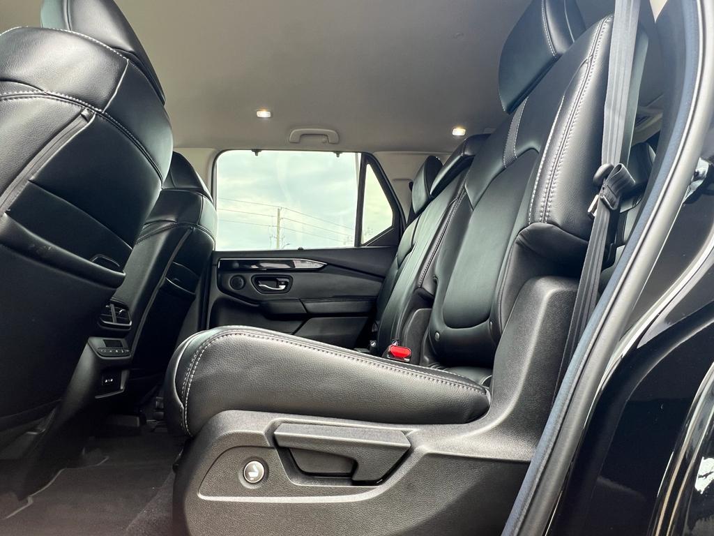 new 2025 Honda Pilot car, priced at $44,950