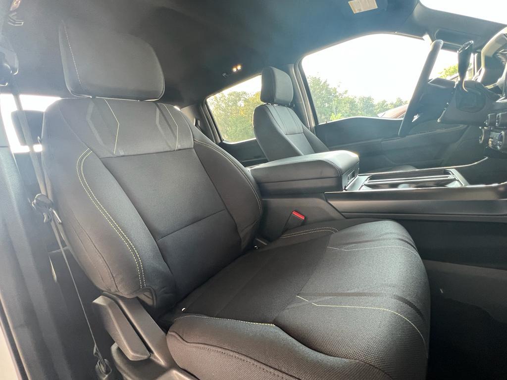 new 2025 Ford F-150 car, priced at $51,960