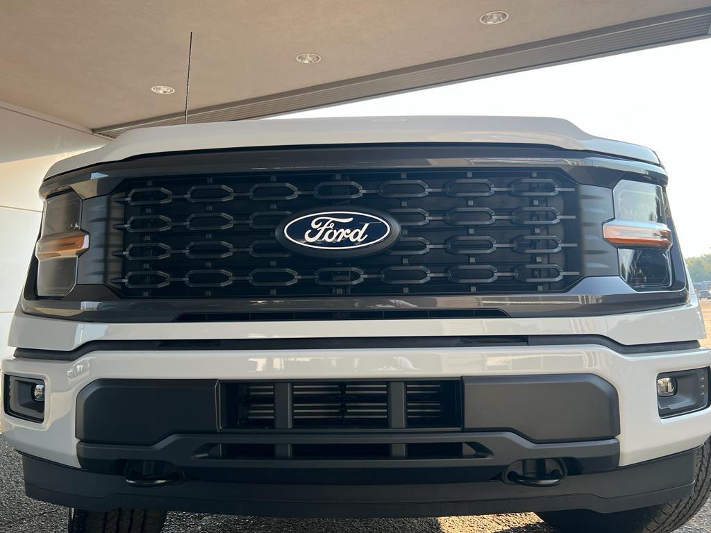 new 2025 Ford F-150 car, priced at $51,960