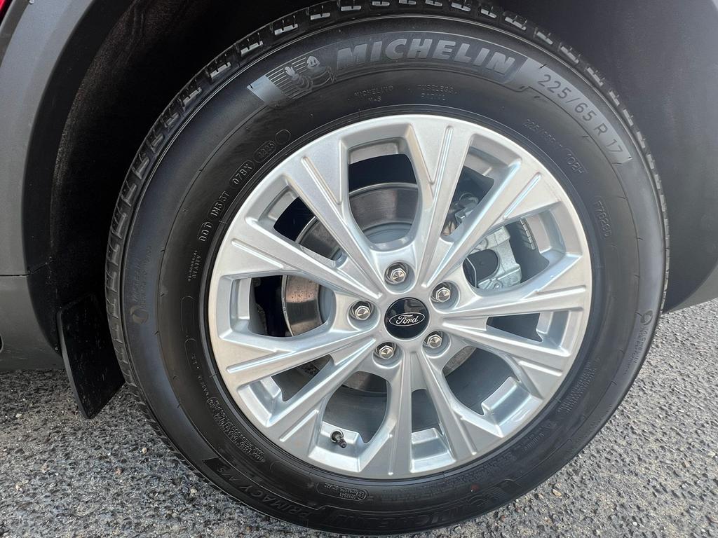 new 2025 Ford Escape car, priced at $32,700