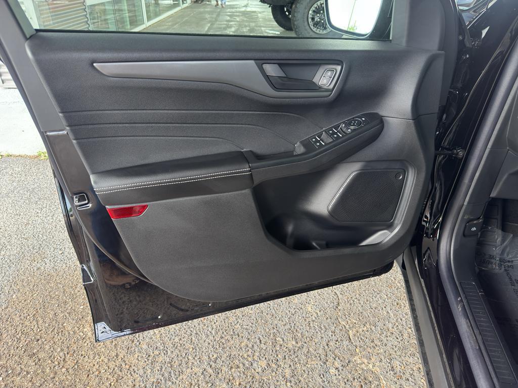 new 2025 Ford Escape car, priced at $30,990