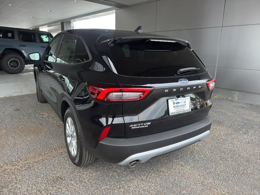new 2025 Ford Escape car, priced at $30,990
