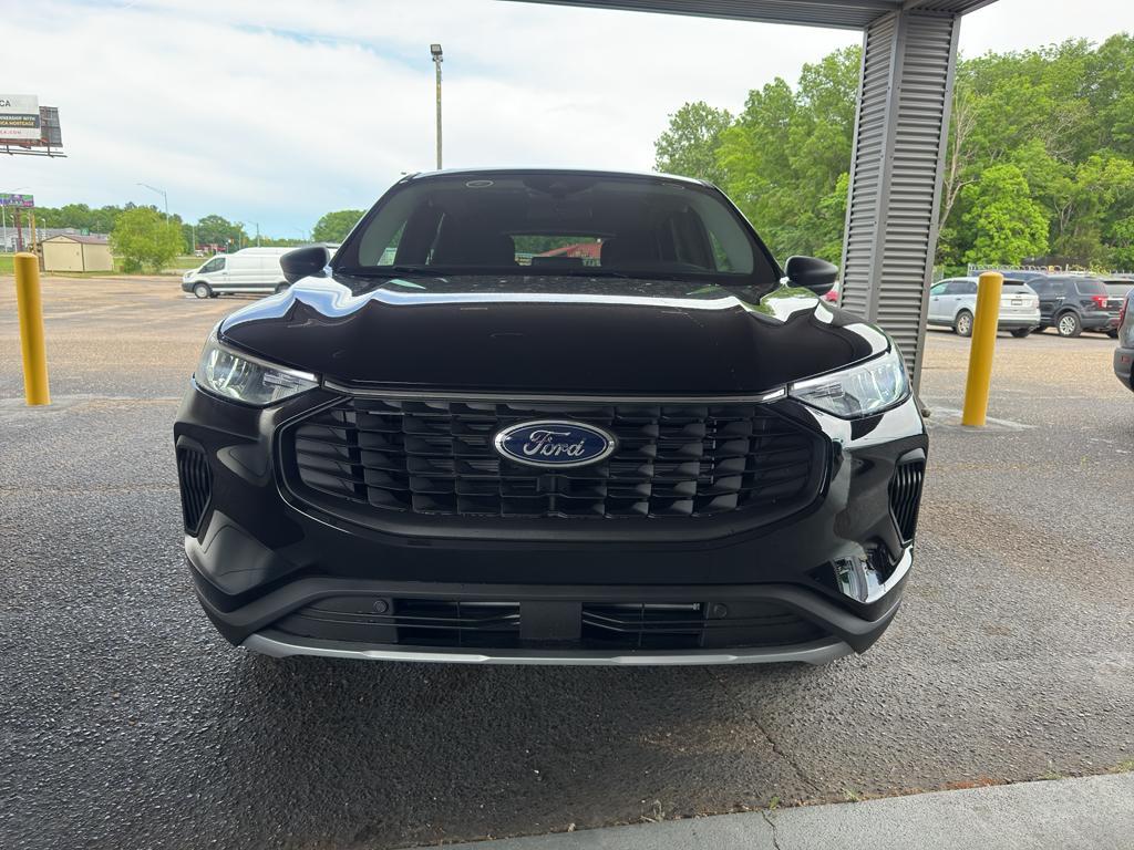 new 2025 Ford Escape car, priced at $30,990