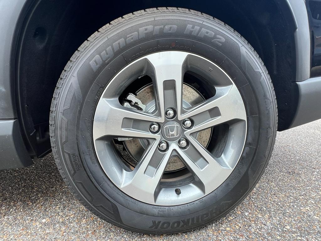 new 2025 Honda Pilot car, priced at $44,950