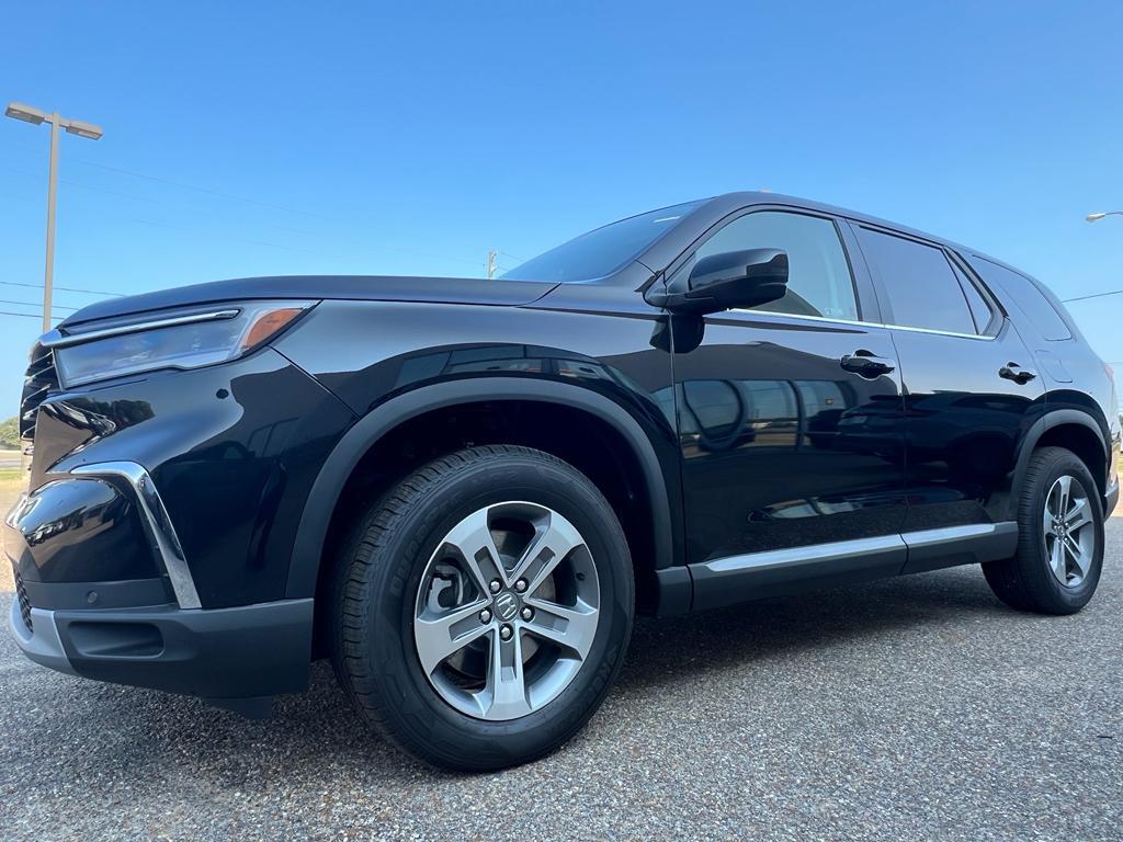 new 2025 Honda Pilot car, priced at $44,950