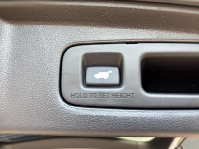 new 2026 Honda CR-V Hybrid car, priced at $40,575