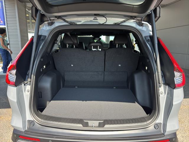 new 2026 Honda CR-V Hybrid car, priced at $40,575