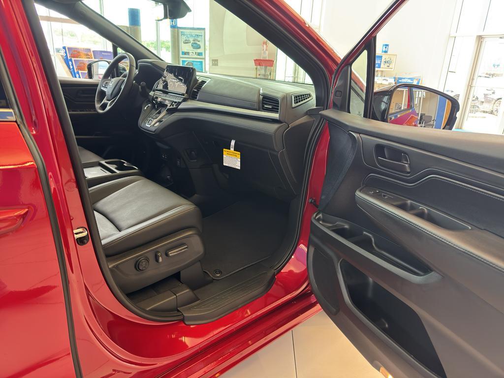 new 2025 Honda Odyssey car, priced at $45,275