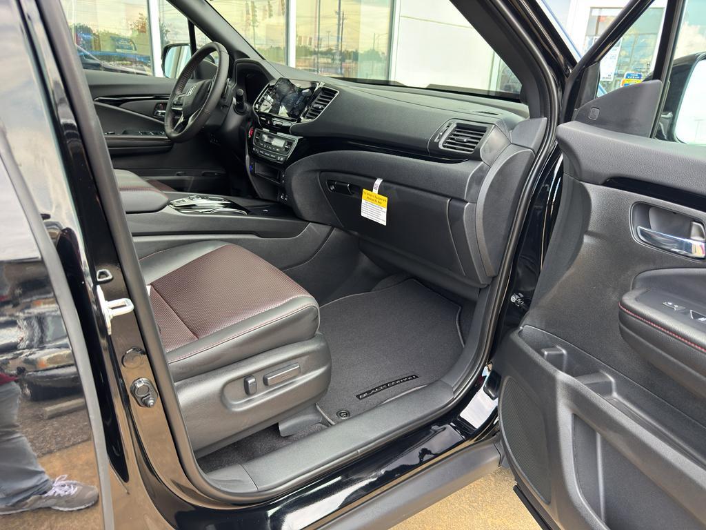 new 2025 Honda Ridgeline car, priced at $48,200
