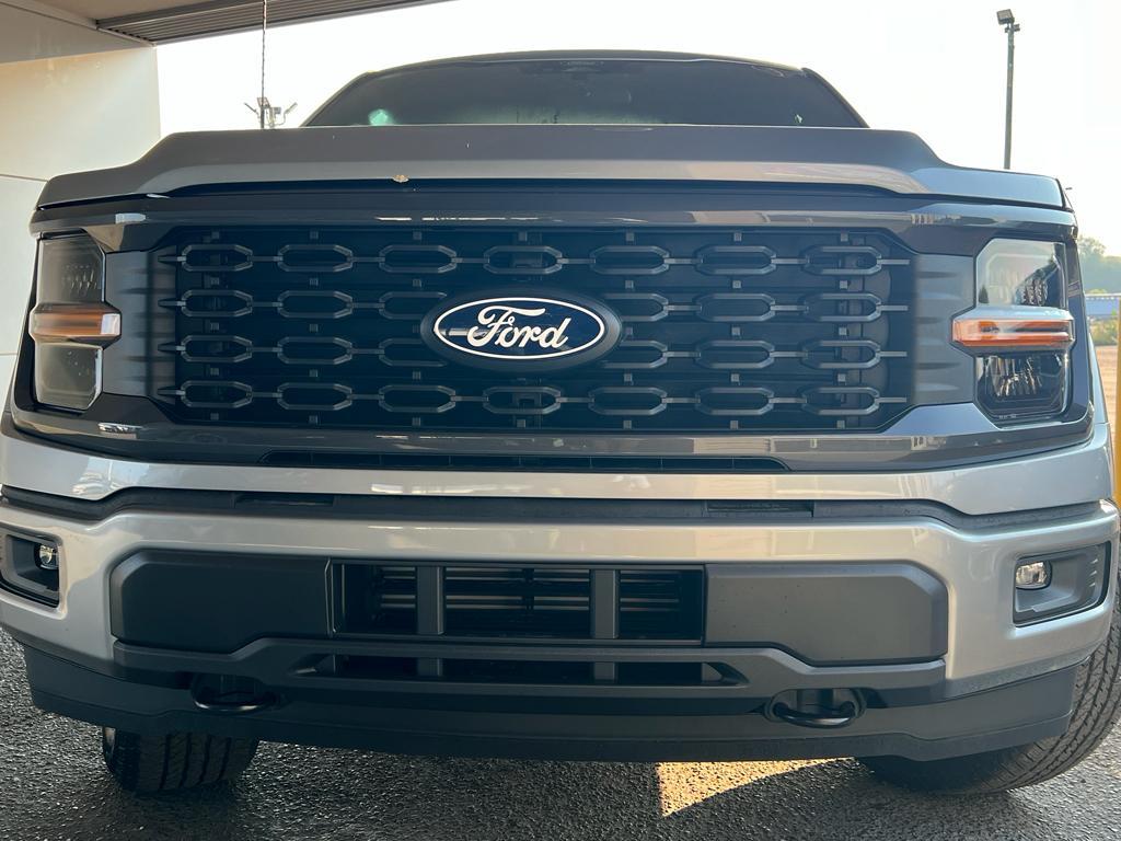 new 2025 Ford F-150 car, priced at $51,960
