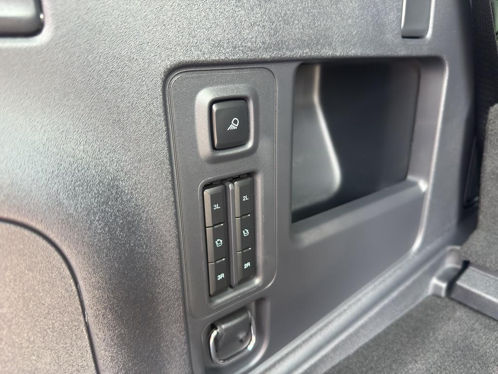 new 2025 Ford Expedition car, priced at $79,985
