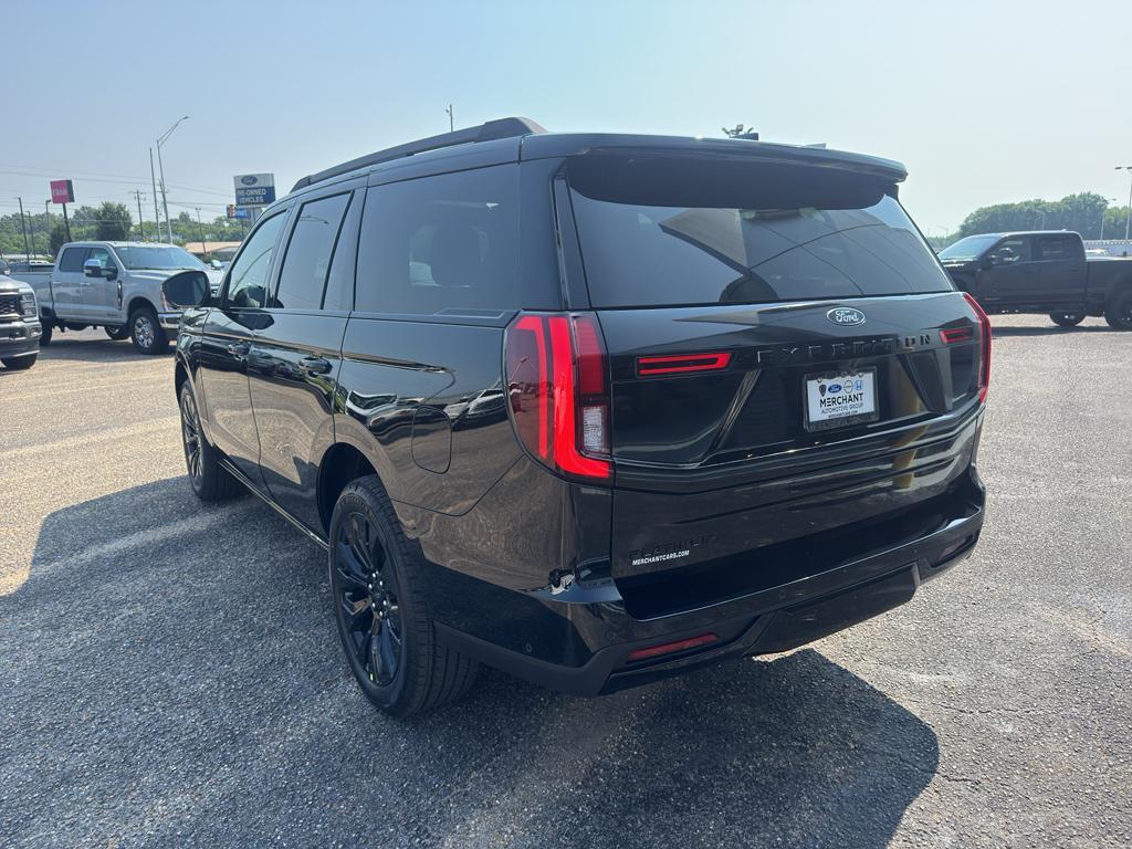 new 2025 Ford Expedition car, priced at $79,985