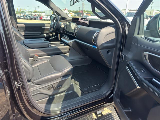 new 2025 Ford Expedition car, priced at $79,985