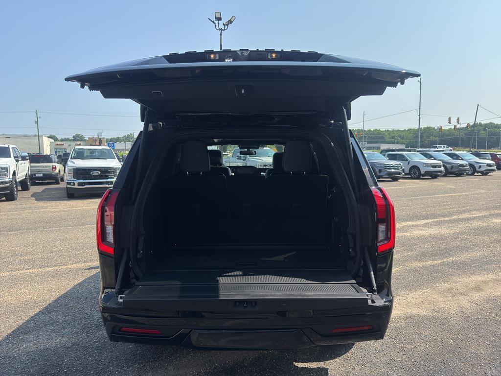 new 2025 Ford Expedition car, priced at $79,985