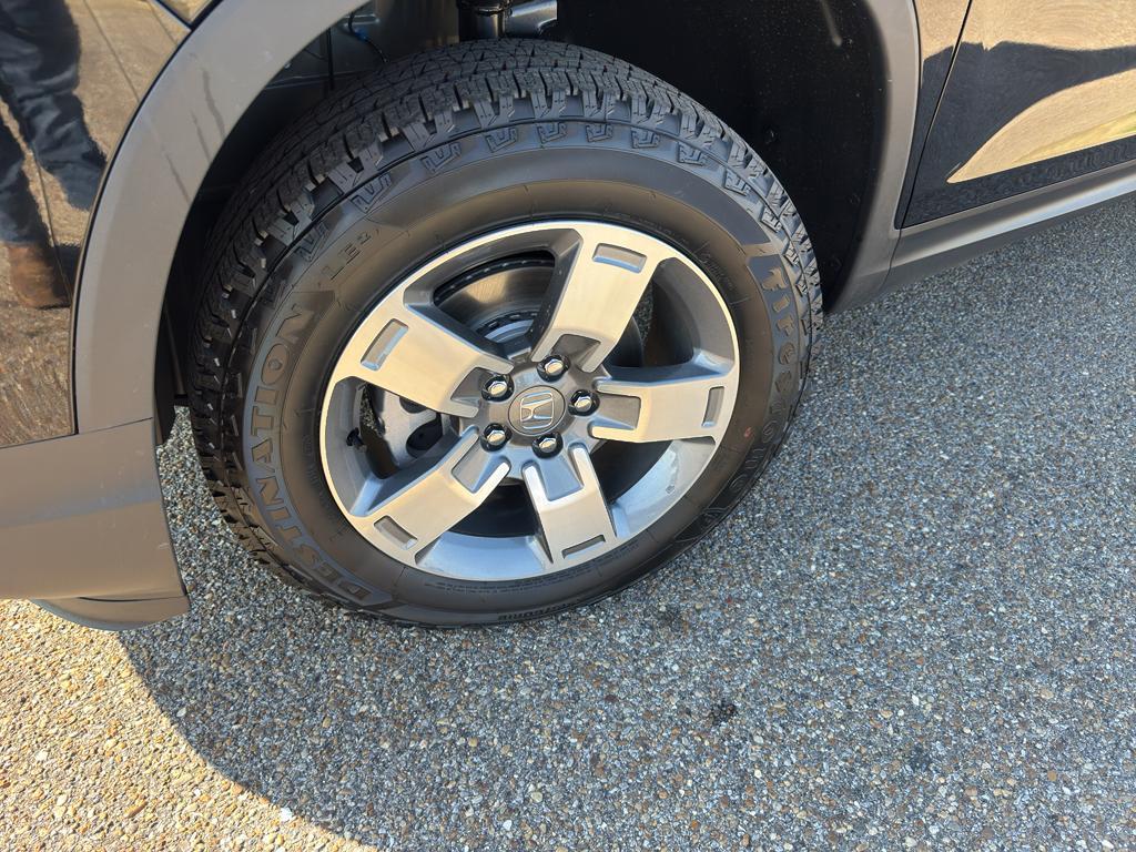 new 2025 Honda Ridgeline car, priced at $44,430