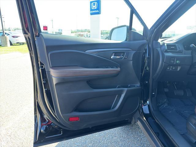 new 2025 Honda Ridgeline car, priced at $44,430