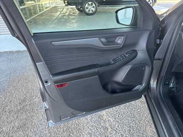 new 2025 Ford Escape car, priced at $32,320