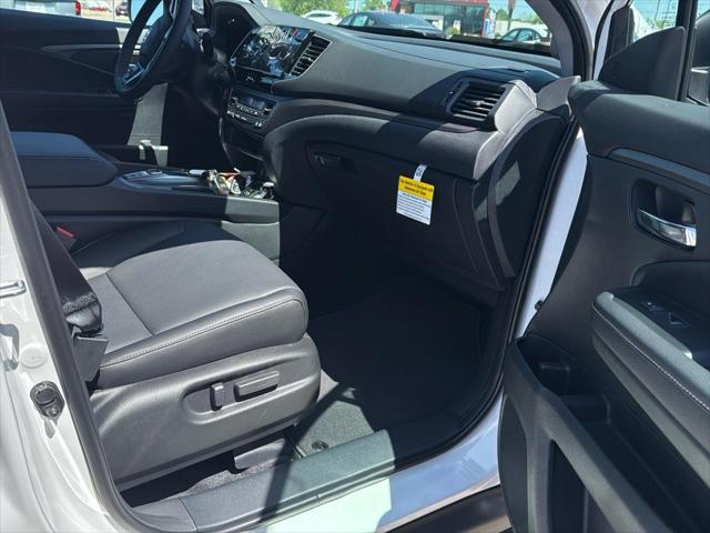 new 2025 Honda Ridgeline car, priced at $44,885