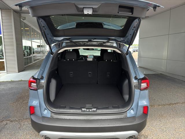 new 2025 Ford Escape car, priced at $30,990