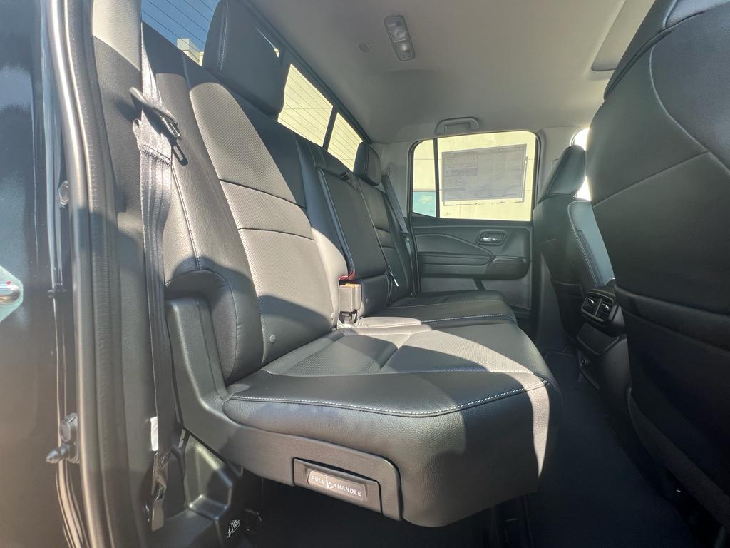 new 2025 Honda Ridgeline car, priced at $44,430