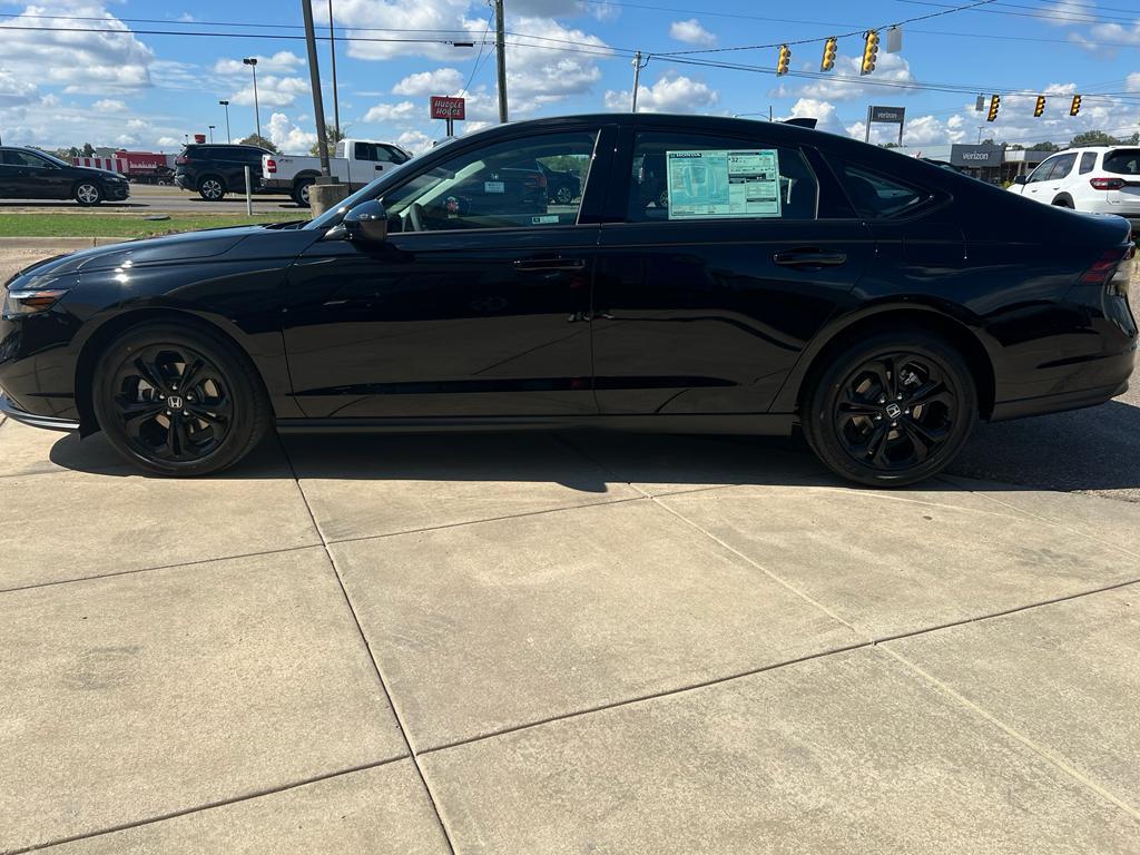 new 2025 Honda Accord car, priced at $31,755