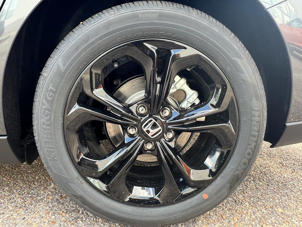 new 2025 Honda Accord car, priced at $31,710