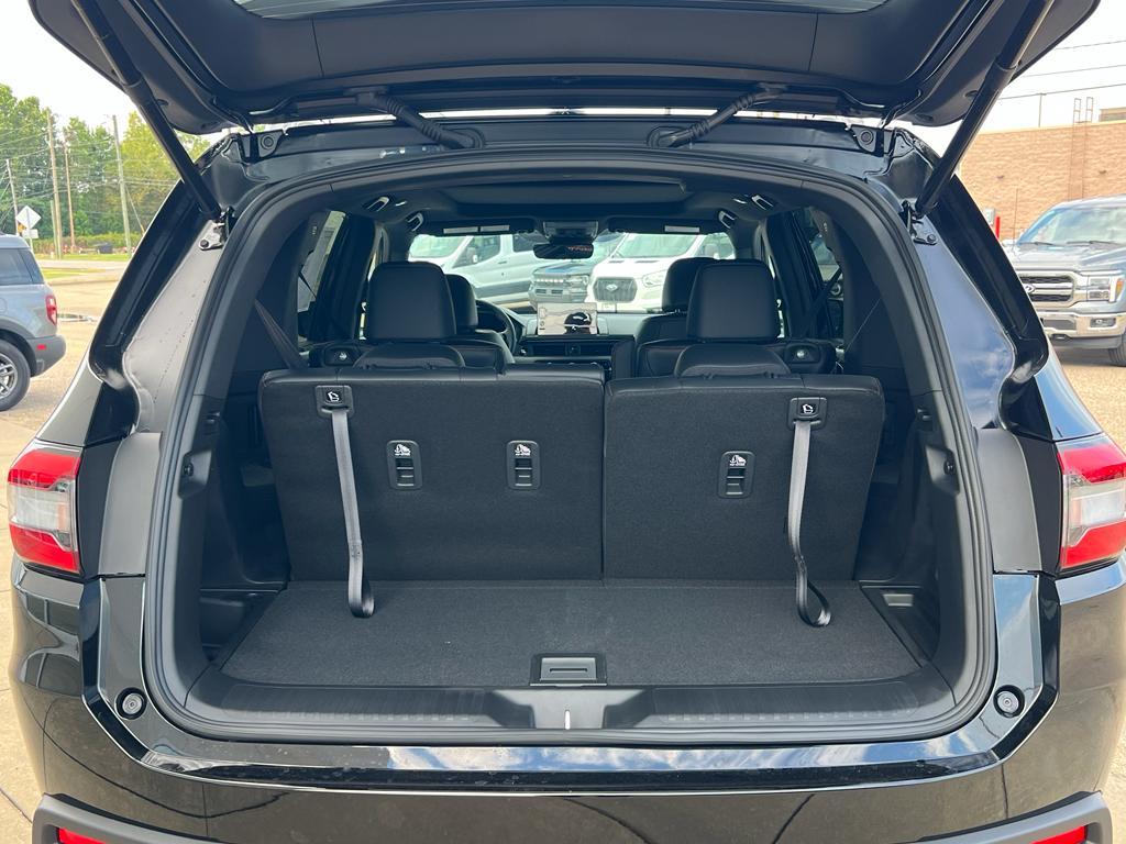 new 2025 Honda Pilot car, priced at $50,850