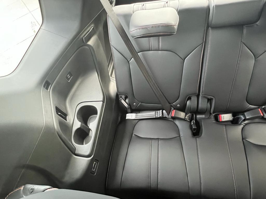 new 2025 Honda Pilot car, priced at $50,850