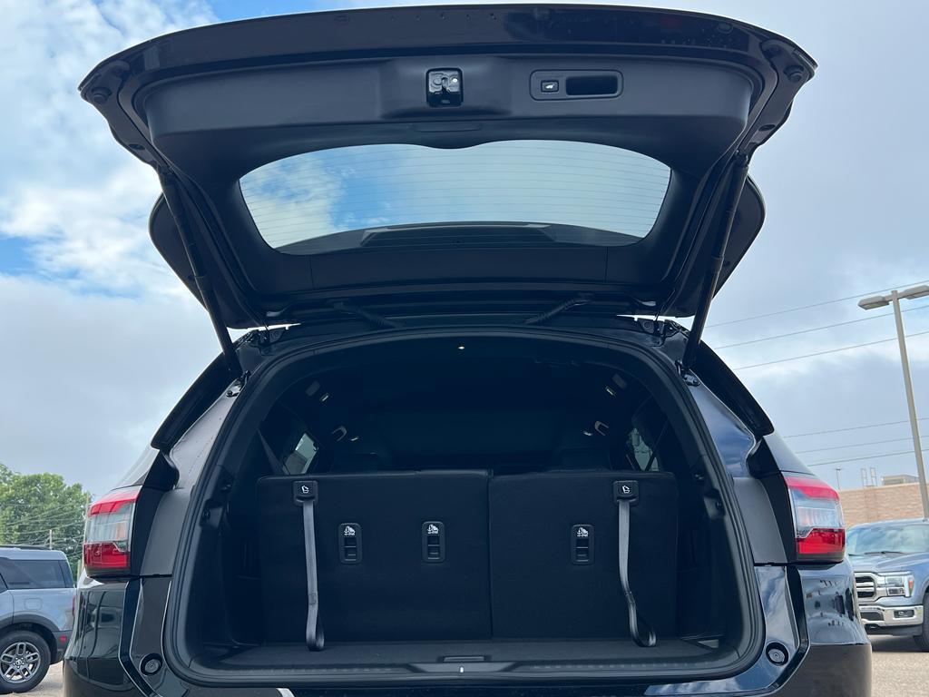 new 2025 Honda Pilot car, priced at $50,850