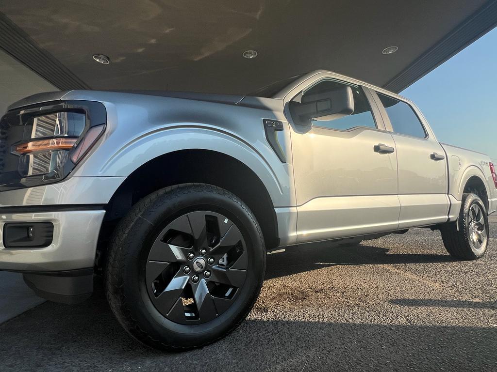 new 2025 Ford F-150 car, priced at $52,430