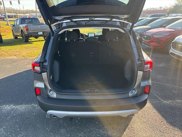 new 2025 Ford Escape car, priced at $30,485