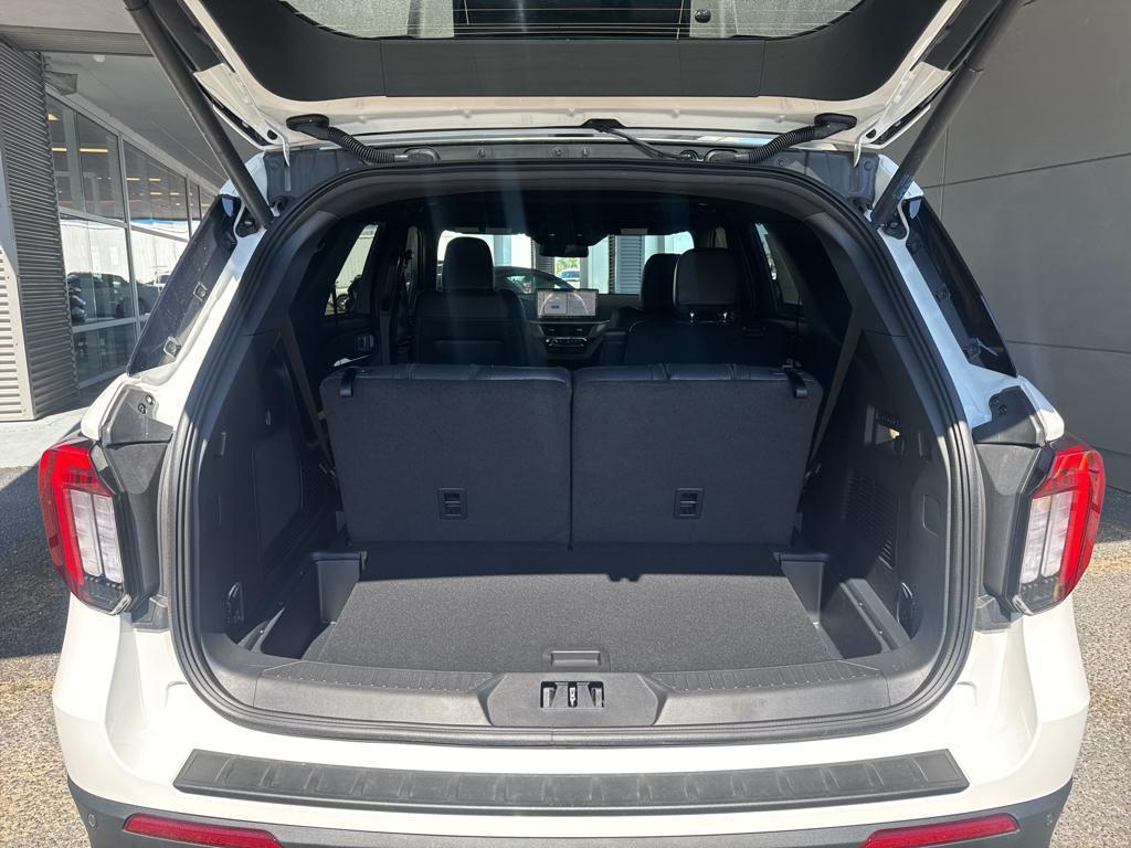 new 2025 Ford Explorer car, priced at $61,590