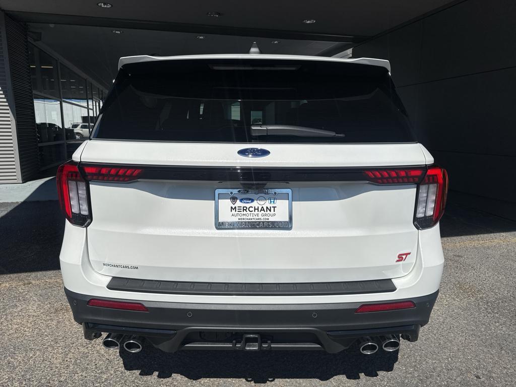 new 2025 Ford Explorer car, priced at $61,590