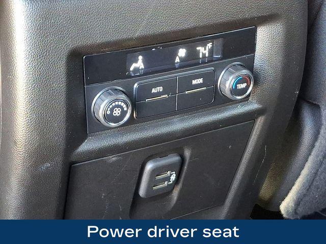 used 2023 Chevrolet Traverse car, priced at $28,741