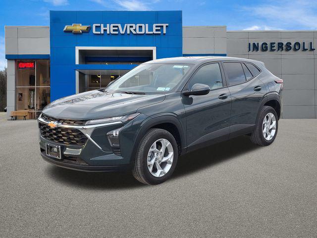 used 2025 Chevrolet Trax car, priced at $23,135