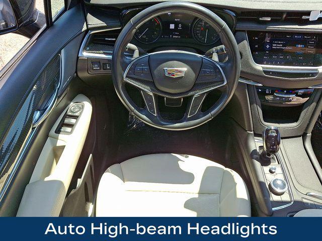 used 2023 Cadillac XT5 car, priced at $35,557