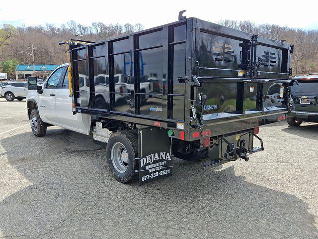 new 2024 Chevrolet Silverado 3500 car, priced at $72,651