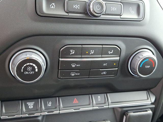 new 2024 Chevrolet Silverado 3500 car, priced at $72,651