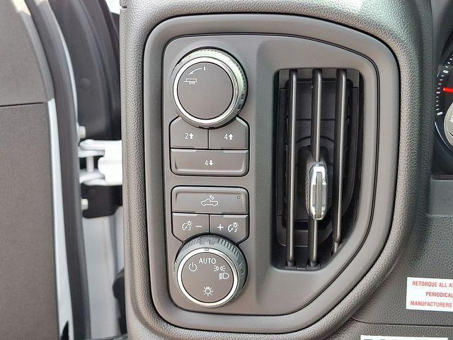 new 2024 Chevrolet Silverado 3500 car, priced at $72,651