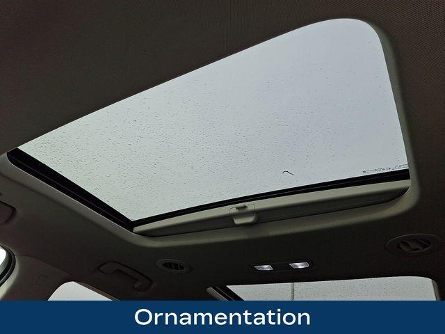 used 2020 Chevrolet Traverse car, priced at $24,467