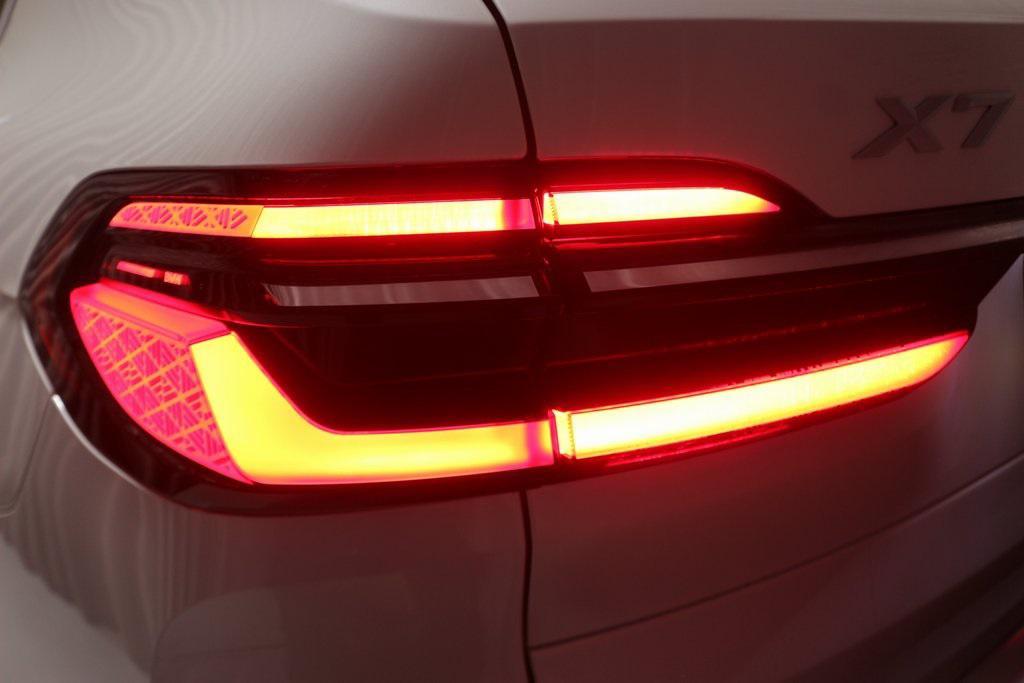 new 2025 BMW X7 car, priced at $91,155