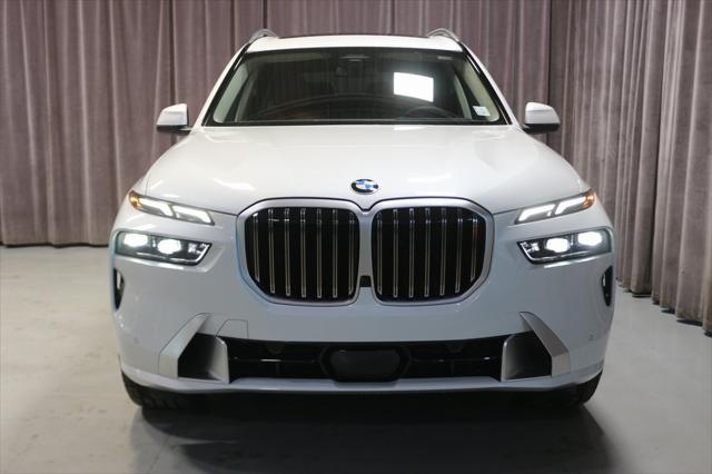 new 2025 BMW X7 car, priced at $91,155