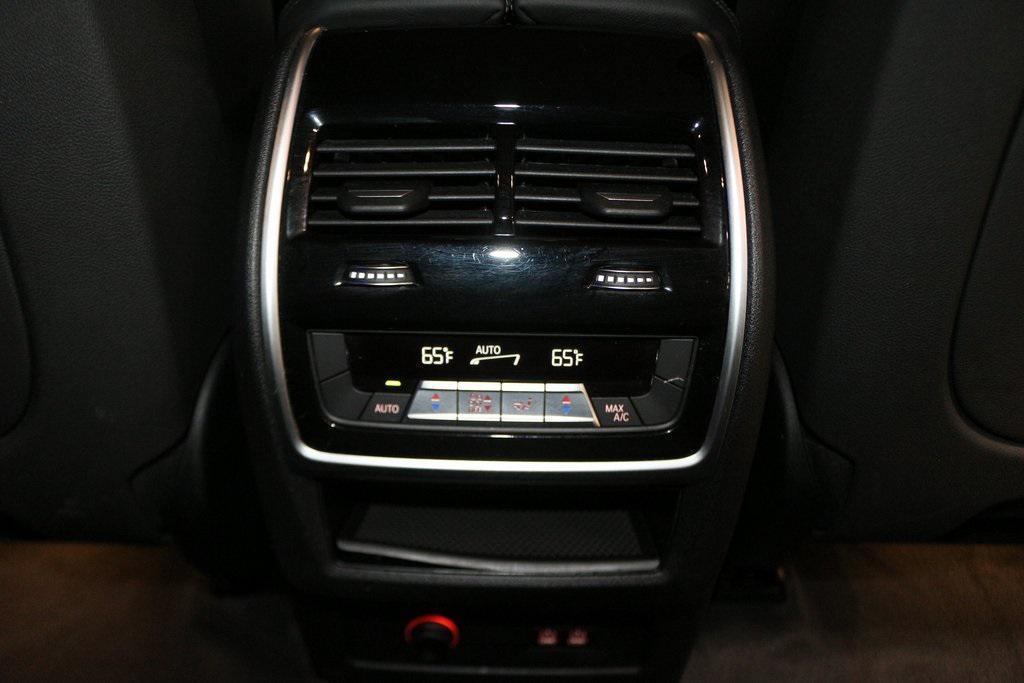 used 2022 BMW X7 car, priced at $39,000