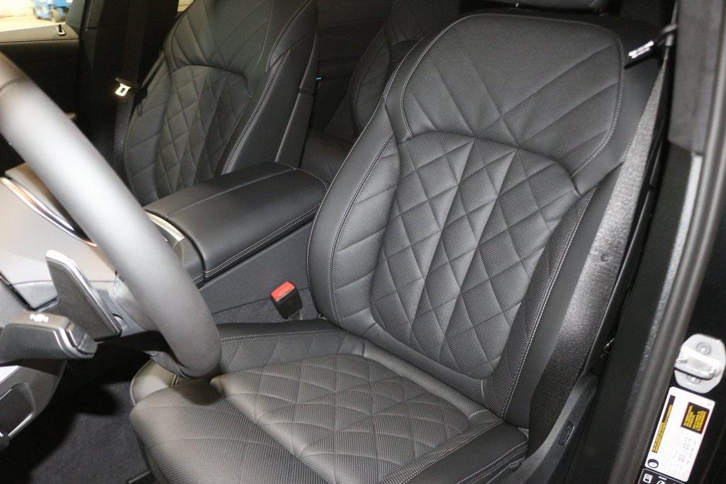 new 2026 BMW X7 car, priced at $98,015