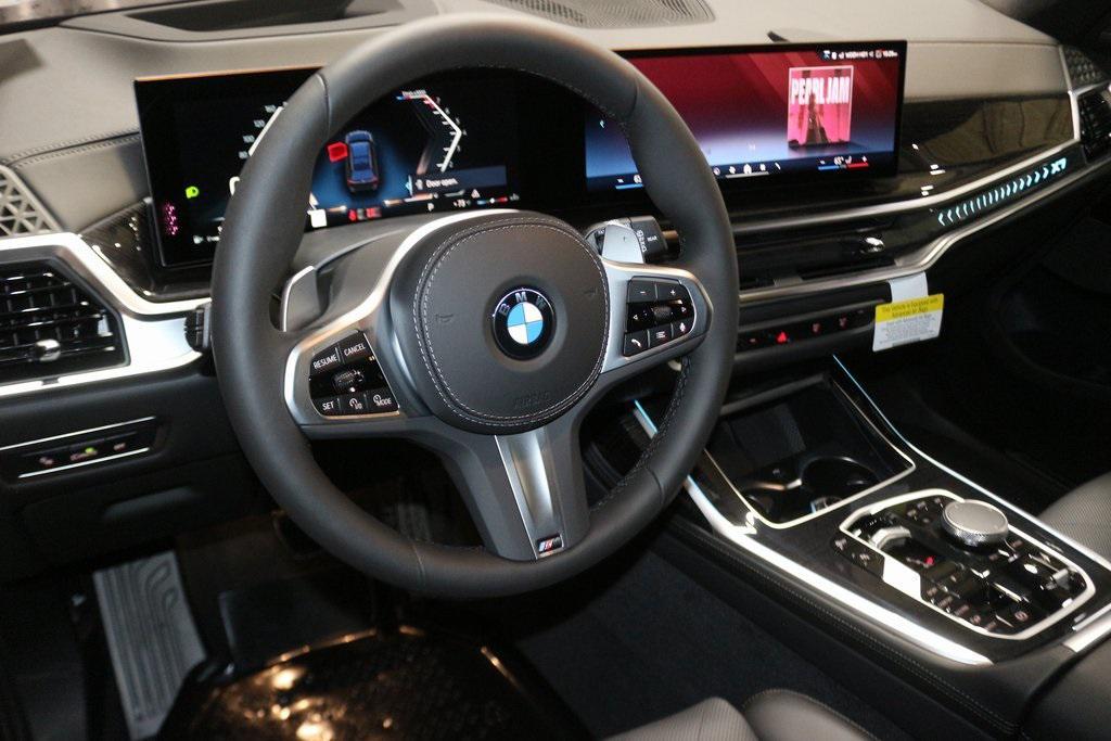 new 2026 BMW X7 car, priced at $98,015