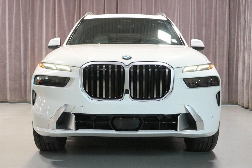 new 2025 BMW X7 car, priced at $90,875