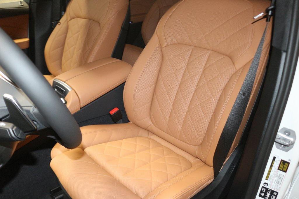 new 2026 BMW X7 car, priced at $97,590