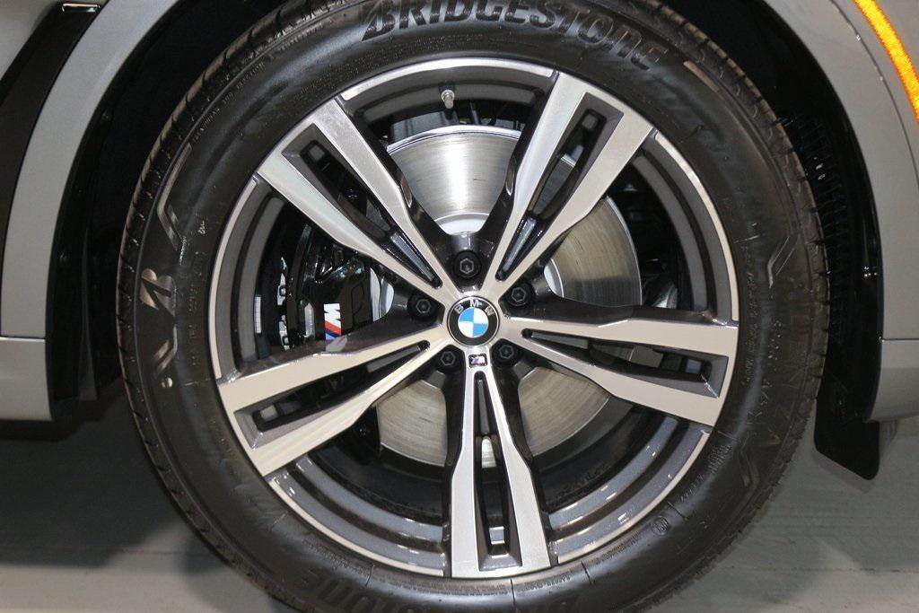 new 2026 BMW X7 car, priced at $100,485